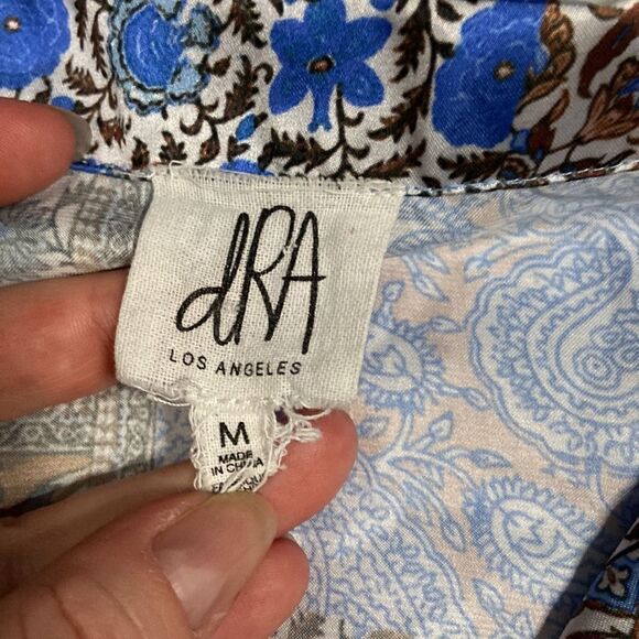 dRA Los Angeles Oversized Floral & Paisley Button Up size M - Picture 2 of 9